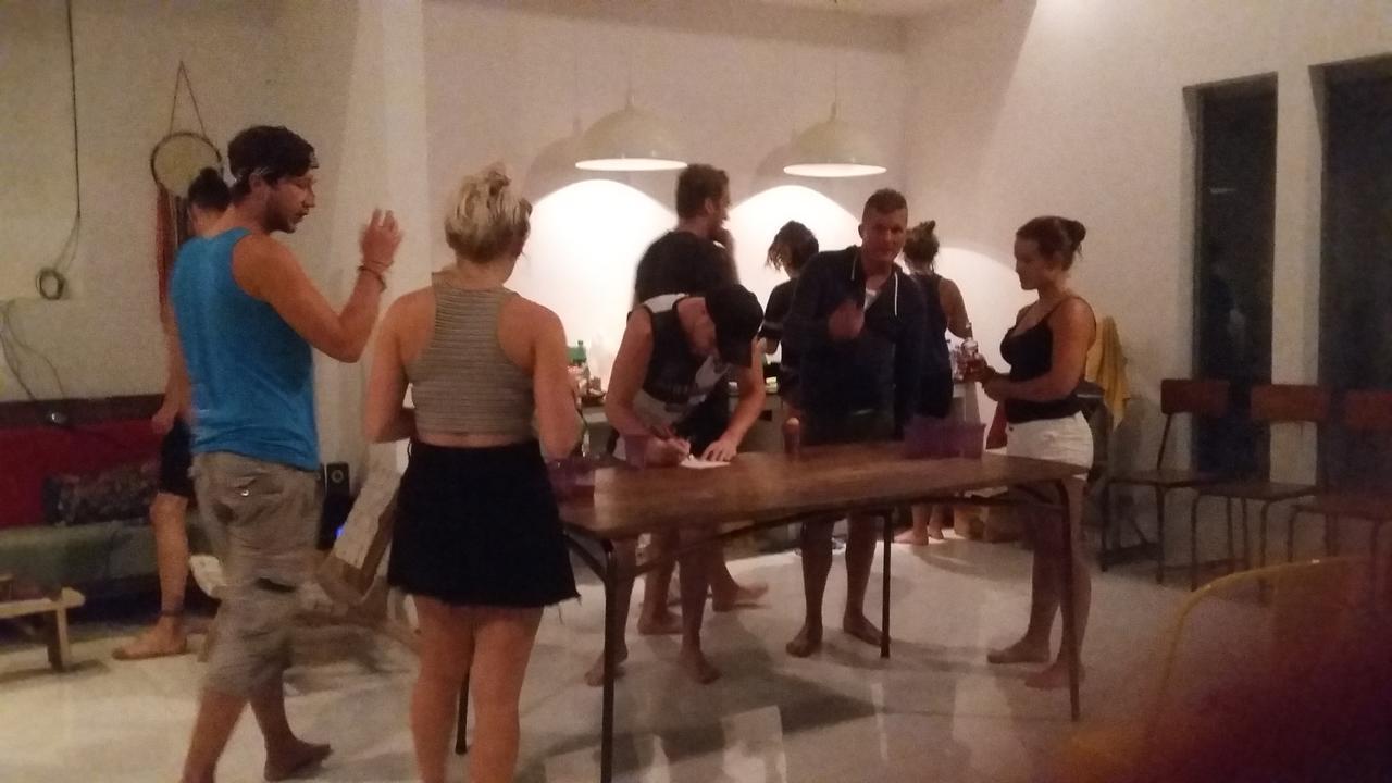 La Boheme Canggu Hostel Εξωτερικό φωτογραφία